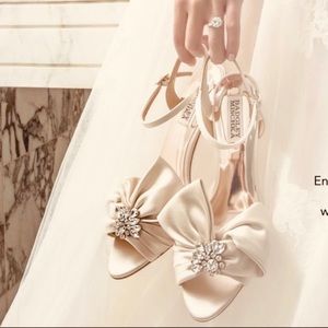 Badgley Mischka Samantha strappy ankle sandals